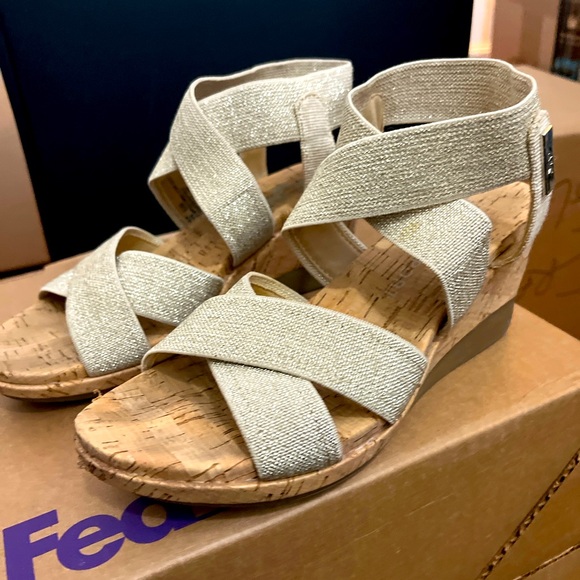 Anne Klein Cork Wedge Sandals (7.5M) - Picture 1 of 4